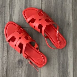 SOLD ON VESTIAIRE. Tory Burch sandals NEVER WORN